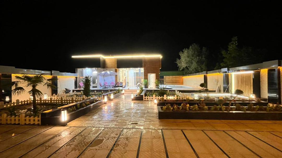 ویلا استخر اب گرم