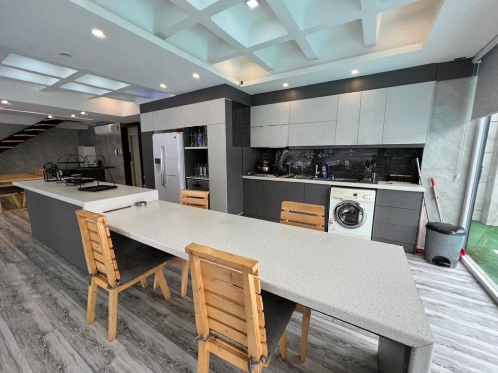 ویلا لاکچری چهارخواب استخر دار