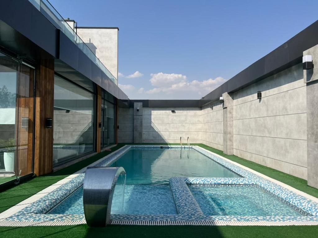 ویلا لاکچری چهارخواب استخر دار