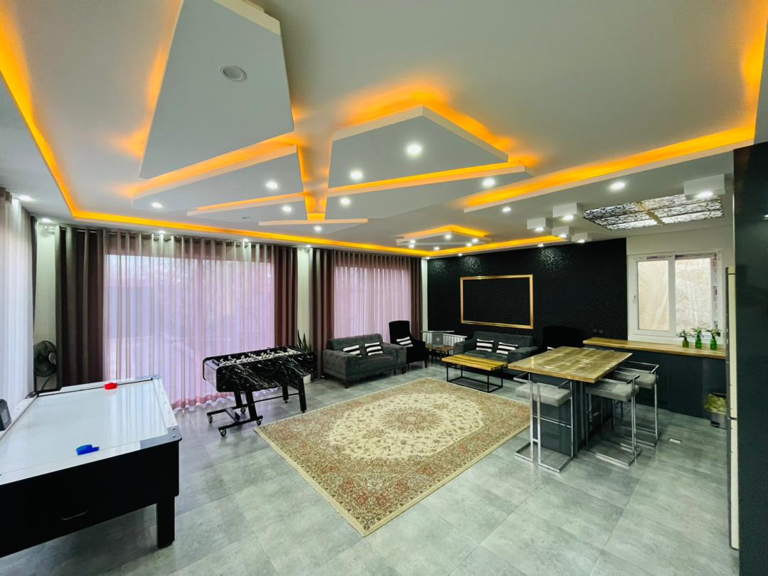 ویلا دو خواب استخردار سرپوشیده