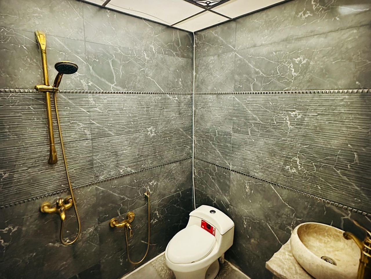 ویلا دو خواب استخردار سرپوشیده