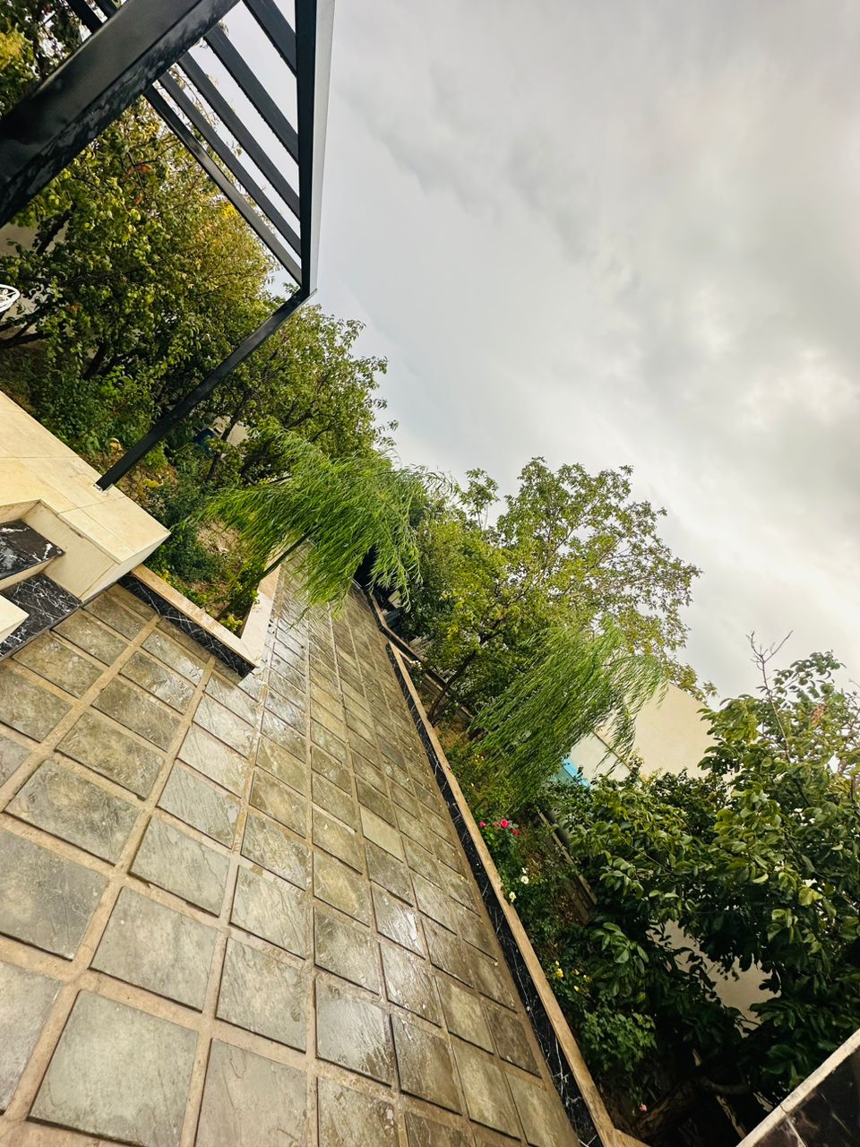 ویلا دو خواب استخردار سرپوشیده